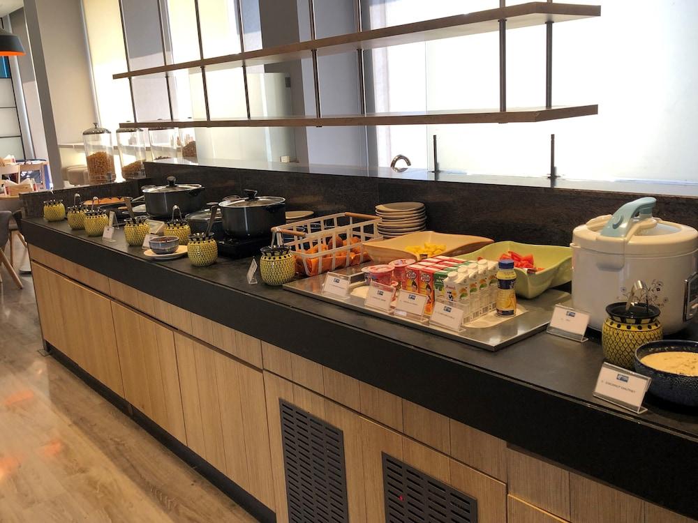 Holiday Inn Express Nashik Indira Nagar By Ihg Екстериор снимка